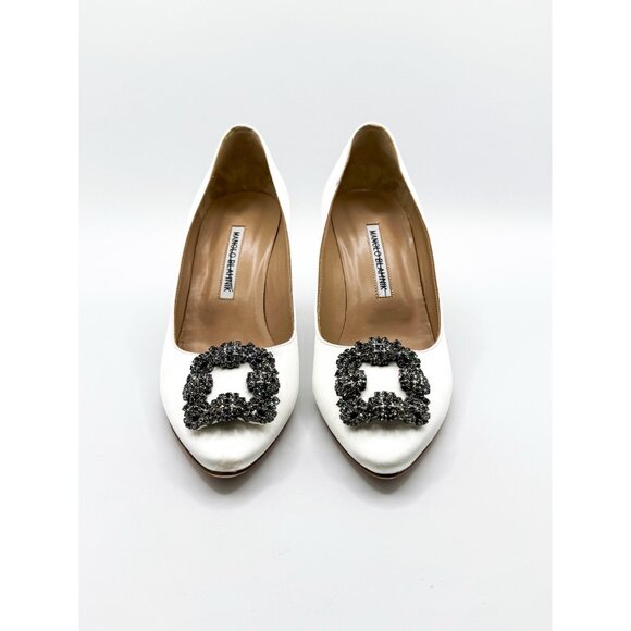Manolo Blahnik Hangisi 70 Embellished Satin Jewel Buckle Designer Wedding Pumps - Picture 2 of 9